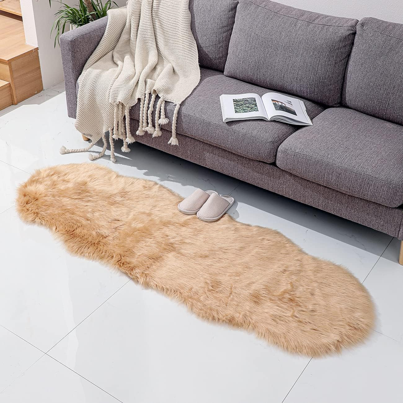 Faux Fur Rug Sheepskin Shag Fluffy Fuzzy Beige 2X3 Ft Small Rugs for Bedroom Bedside Bed Floor Living Room Plush High-Density Cushion Carpet Super Sofa Cover